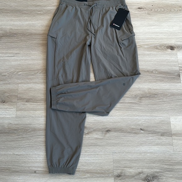 Lululemon License to Train Cargo Jogger men’s size xs s m xl 2x color nomad - Picture 6 of 12
